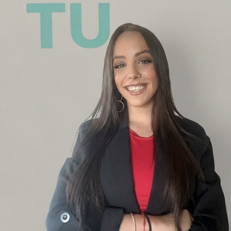 Lucia Gonzalez Gonzalez psicologa profesional Alcalamente