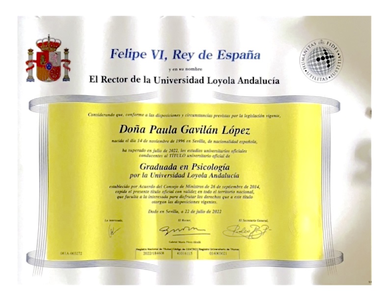 Título oficial de Graduada en Psicología de Paula Gavilán López por la Universidad Loyola Andalucía.